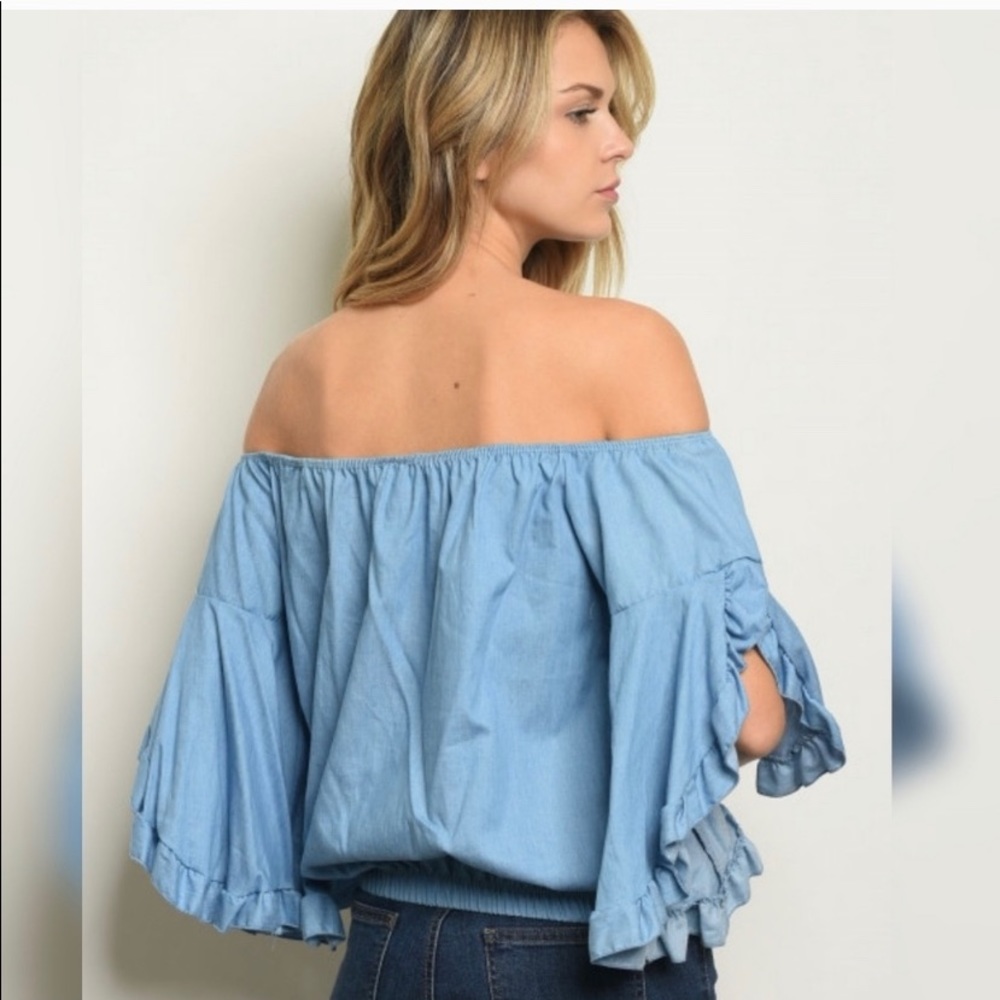 Woman’s Sexy Chambray Off the Shoulder Top - Picture 2 of 2